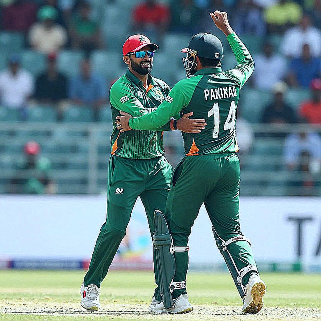৫০ উইকেট, ১৭ গড়, তবু দরজা বন্ধ: ল্যাঙ্কাশায়ারের সিদ্ধান্তে জিমি অ্যান্ডারসনের সামনে যে প্রশ্নটা রয়ে গেল