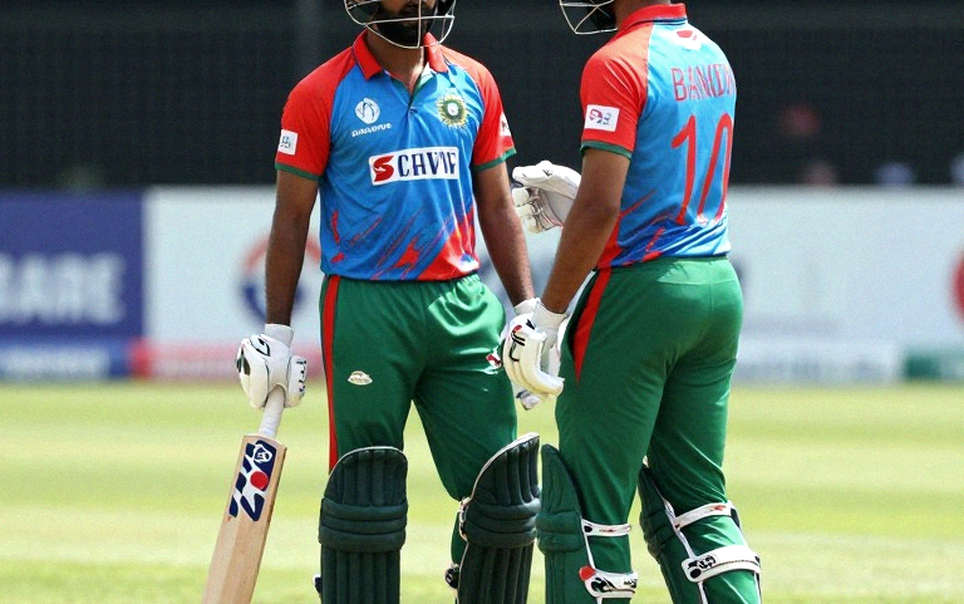 ডিভট, রোদ আর ডব্লিউটিসি পয়েন্ট: দ্বিতীয় দিনের স্টাম্পসে দক্ষিণ আফ্রিকার আসল সংকেত