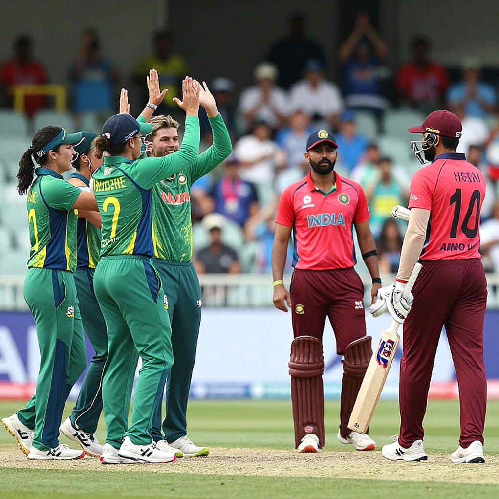 নয় ওভারের ম্যাচ, শূন্য ওভারের হিসাব: বেঙ্গালুরুতে যে সিরিজ শেষ হয়নি, শুধু বন্ধ হয়েছে